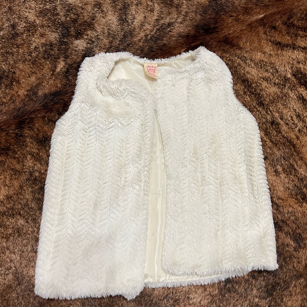 Faded glory size small faux fur vest